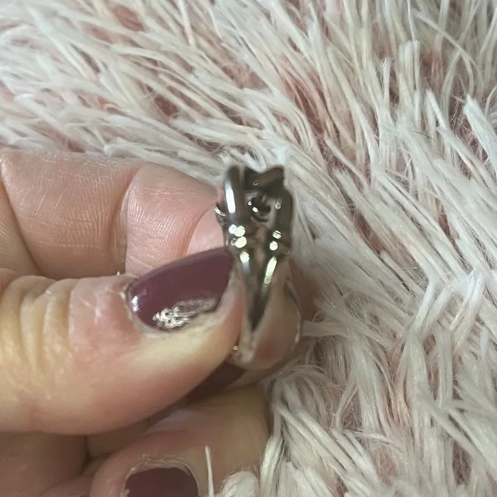 The Tie Me In Knots Ring, adjustable in 925 silver